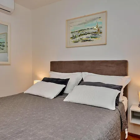 Three-bedroom With Sea View 04 * Makarska