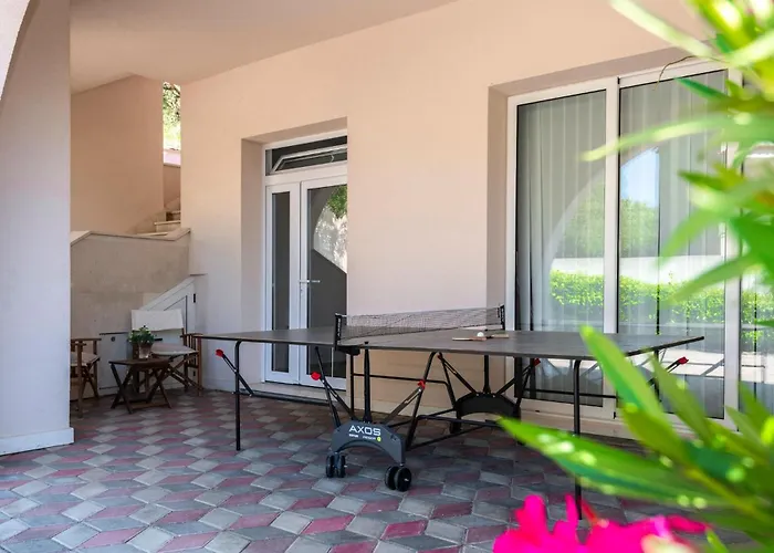 Feriehus Three-bedroom With Sea View 04