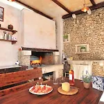 Σπίτι διακοπών Three-bedroom With Sea View 04 Μακάρσκα