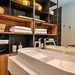 Three-bedroom With Sea View 04 Μακάρσκα
