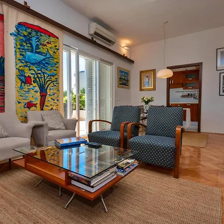 بيت للعطل Three-bedroom With Sea View 04 ماكارسكا