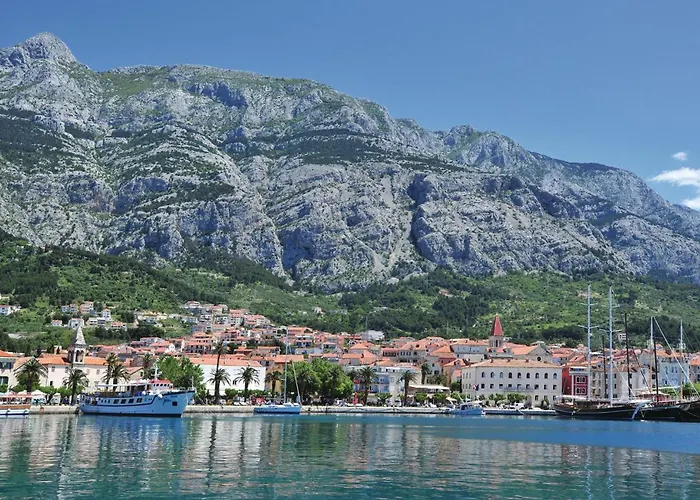 Three-bedroom With Sea View 04 Makarska