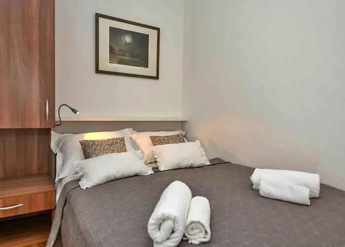 Three-bedroom With Sea View 04 Casa vacanze