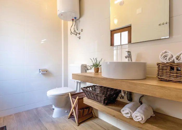 Three-bedroom With Sea View 04 Tatil Evi *