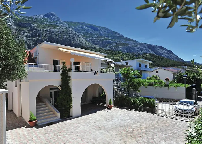 Three-bedroom With Sea View 04 Casa vacanze *