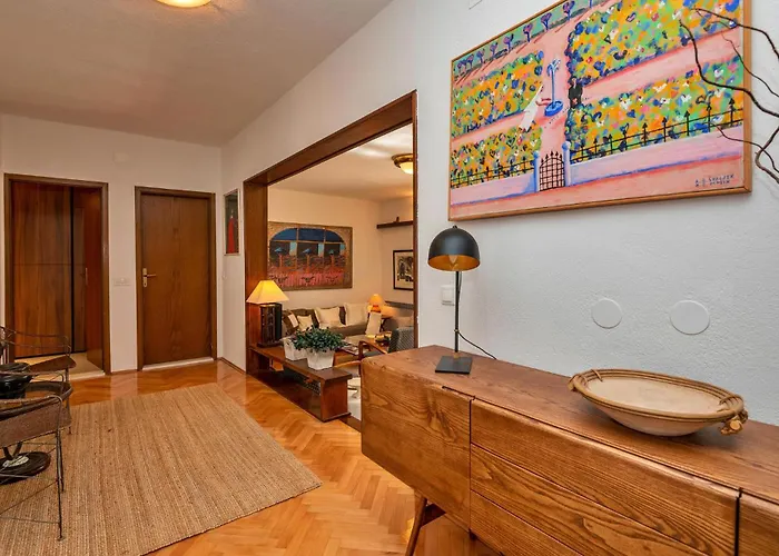 Three-bedroom With Sea View 04 Casa vacanze Makarska