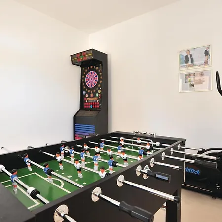 Dom wakacyjny Three-bedroom With Sea View 04 Makarska