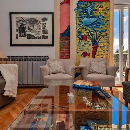 Three-bedroom With Sea View 04 Dom wakacyjny Makarska