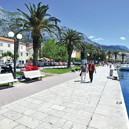 Dom wakacyjny Three-bedroom With Sea View 04 Makarska