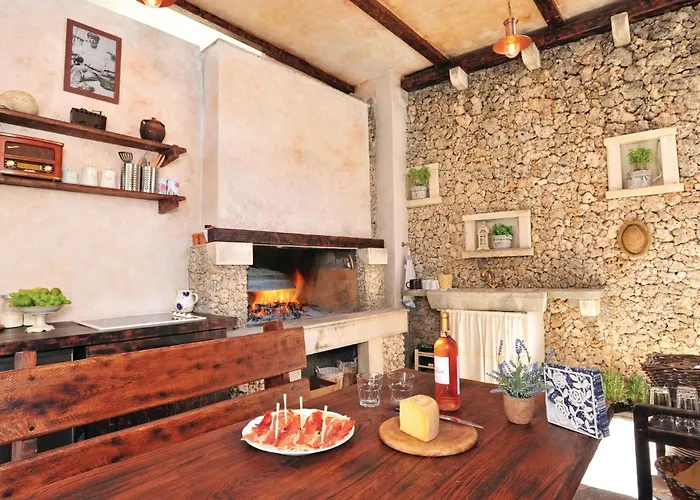 Casa de Férias Three-bedroom With Sea View 04 Makarska